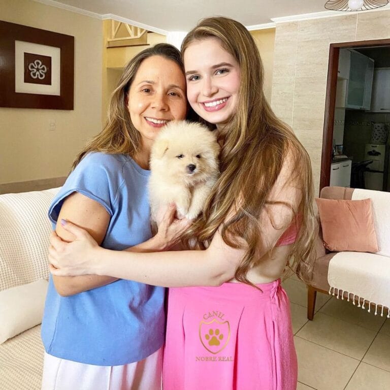 Nossas Clientes com Lulu da Pomerânia da Canil Nobre Real.